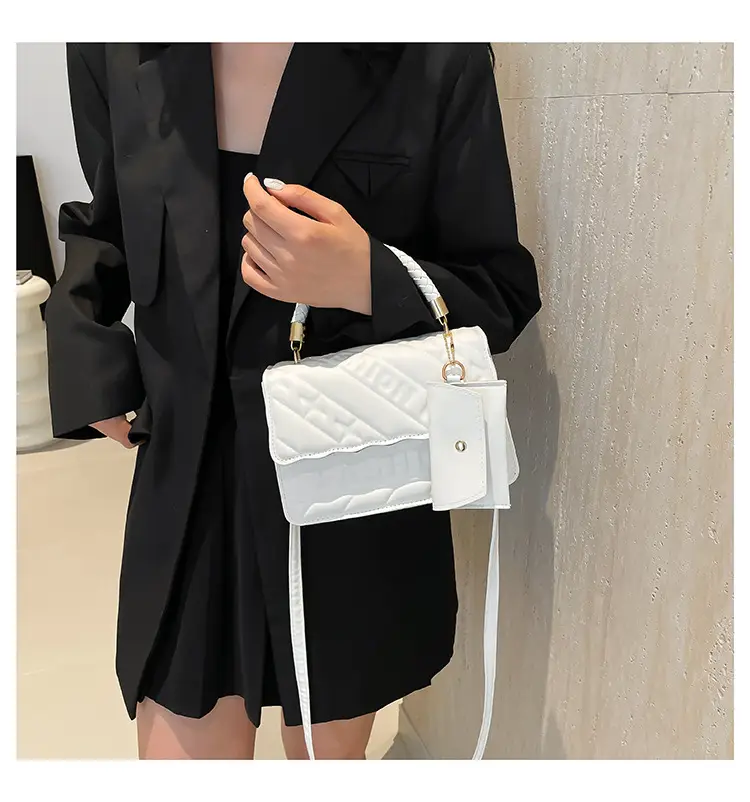 Green Quilted Shoulder Bag 2024 Autumn New — feature 21