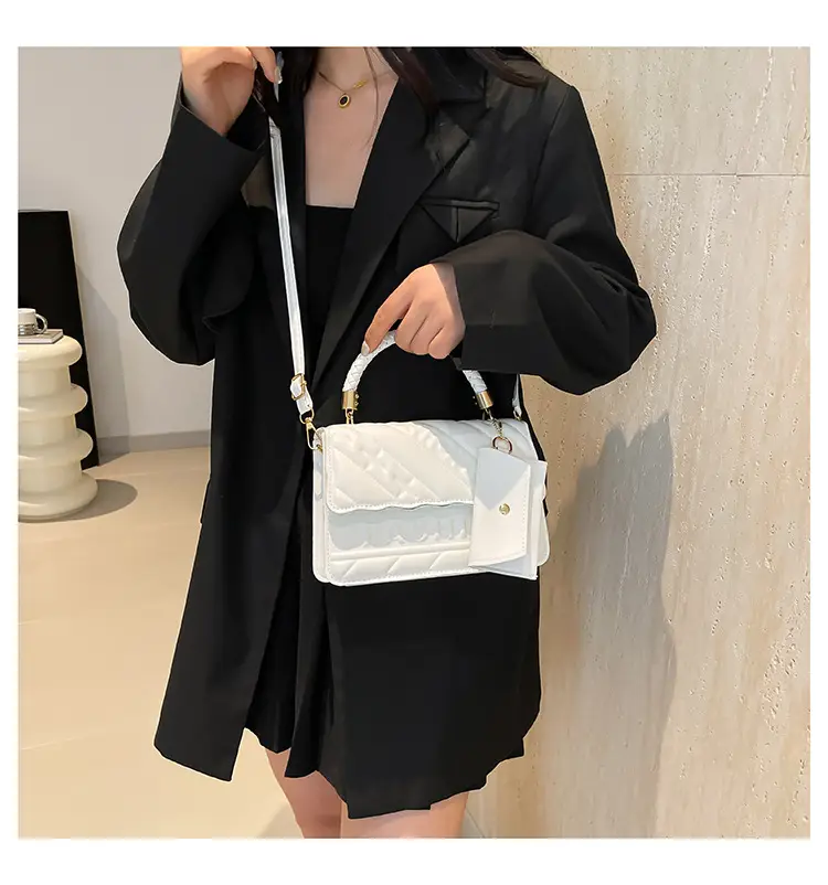 Green Quilted Shoulder Bag 2024 Autumn New — feature 22