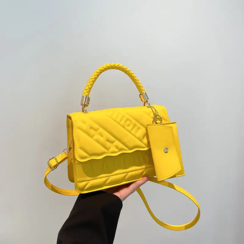 Green Quilted Shoulder Bag 2024 Autumn New - Image 3
