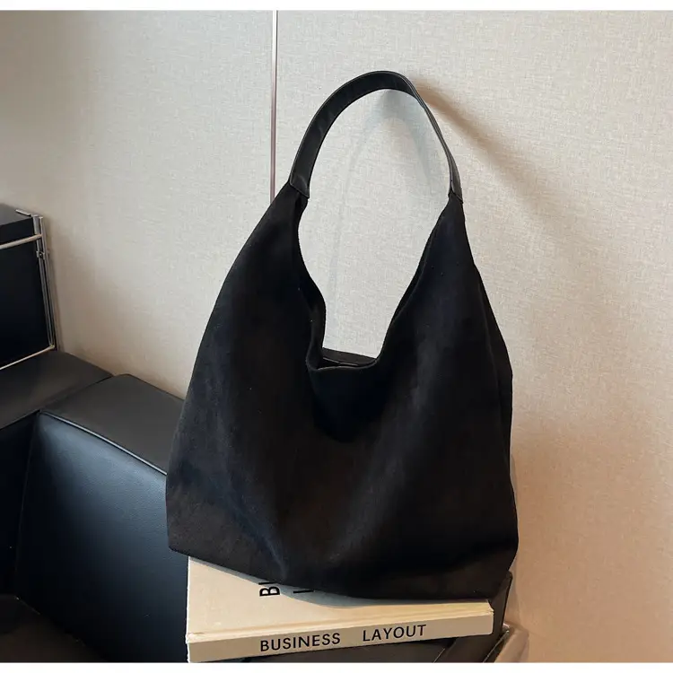 Women Retro Large Capacity Shoulder Bag Black American Style — feature 22