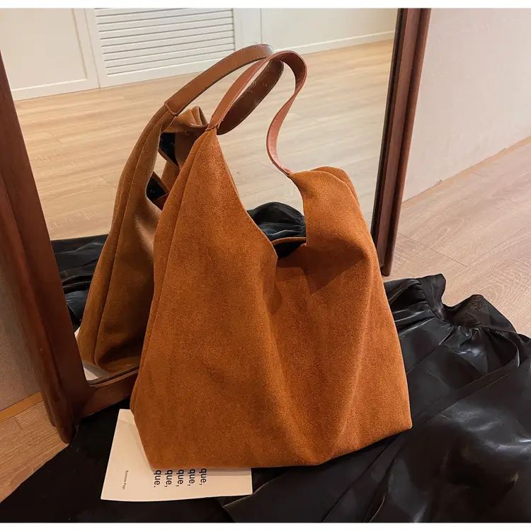 Women Retro Large Capacity Shoulder Bag Black American Style — feature 25