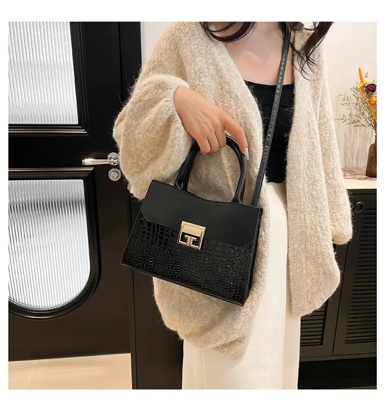 2024 Autumn Stylish Handbags for Women — feature 19