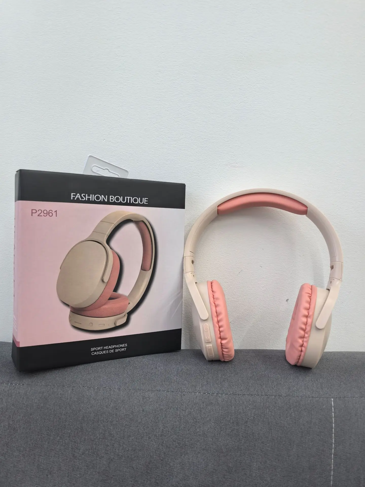 Wireless Headset for Sports & Gaming with Bluetooth Connectivity - Image 4