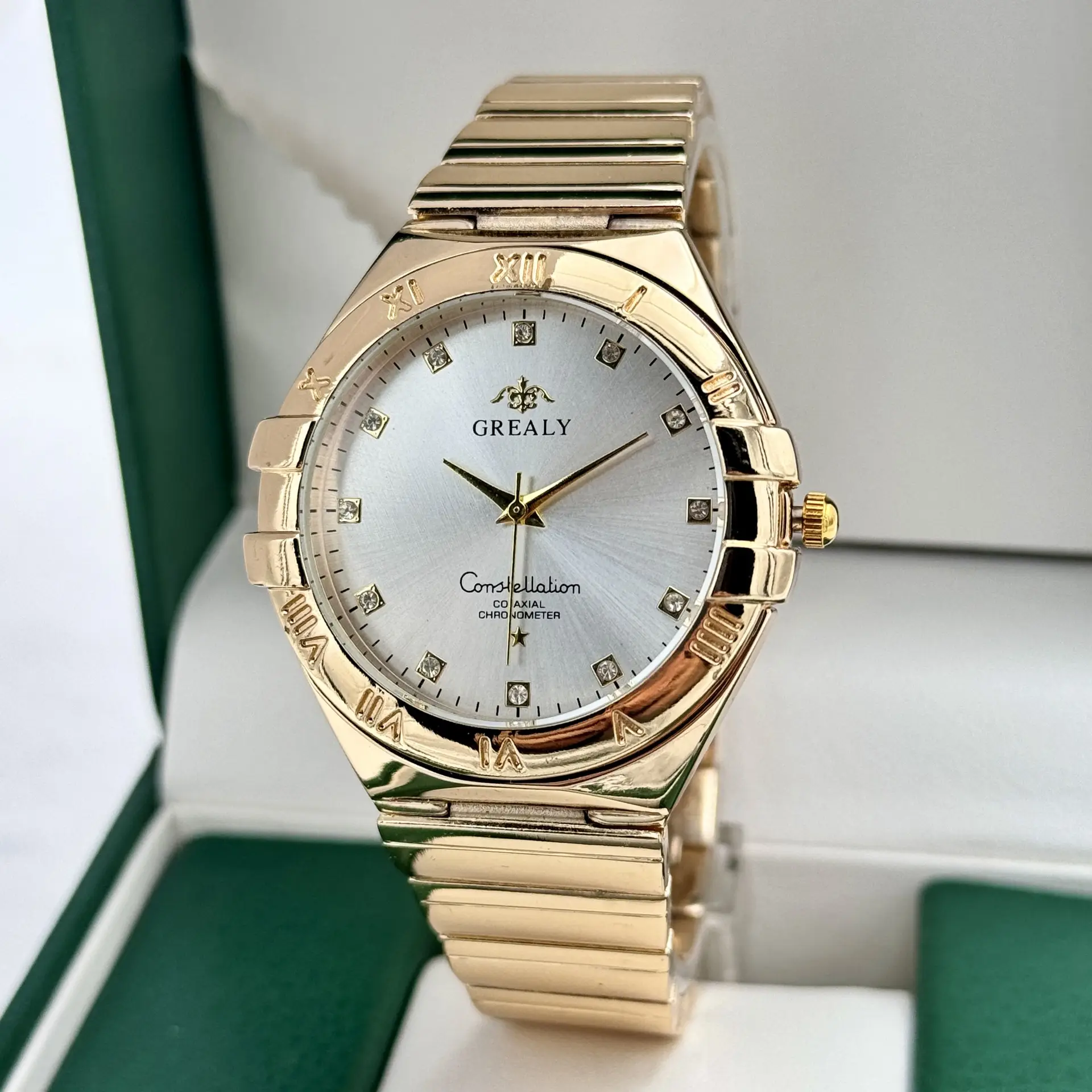 Gold Cross-Border Waterproof Couple's Watch with Temu Steel Band — feature 11