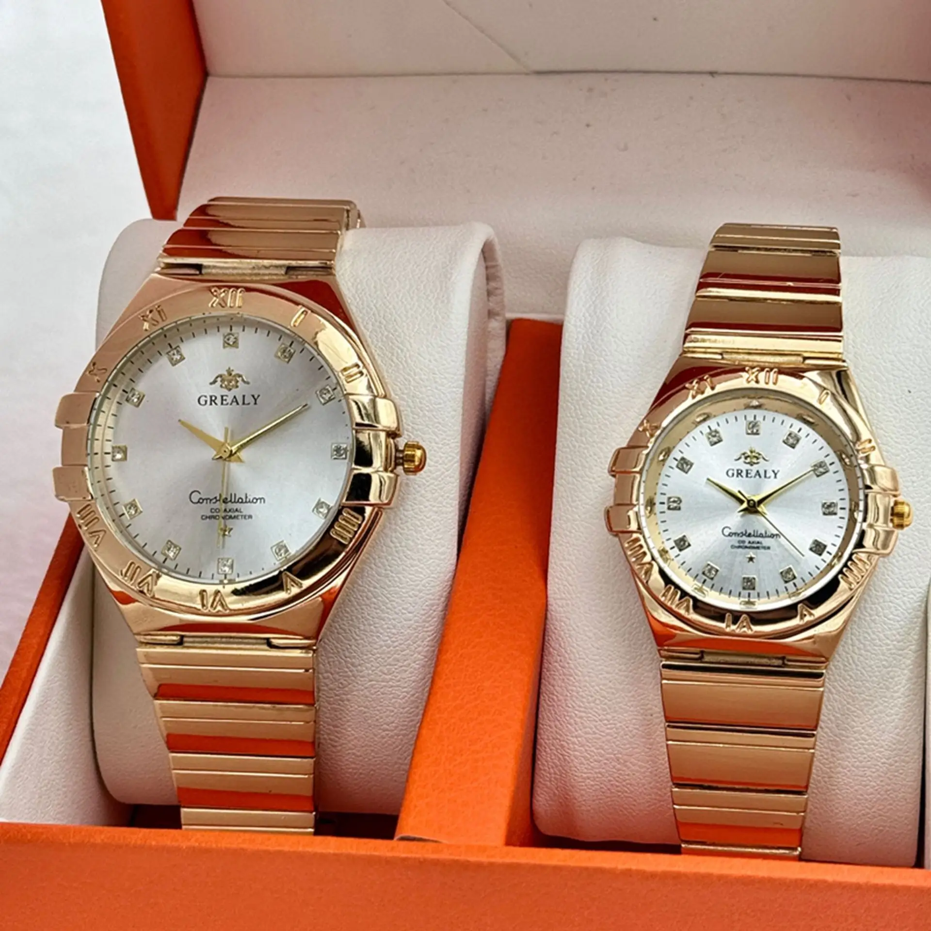 Gold Cross-Border Waterproof Couple's Watch with Temu Steel Band — feature 15