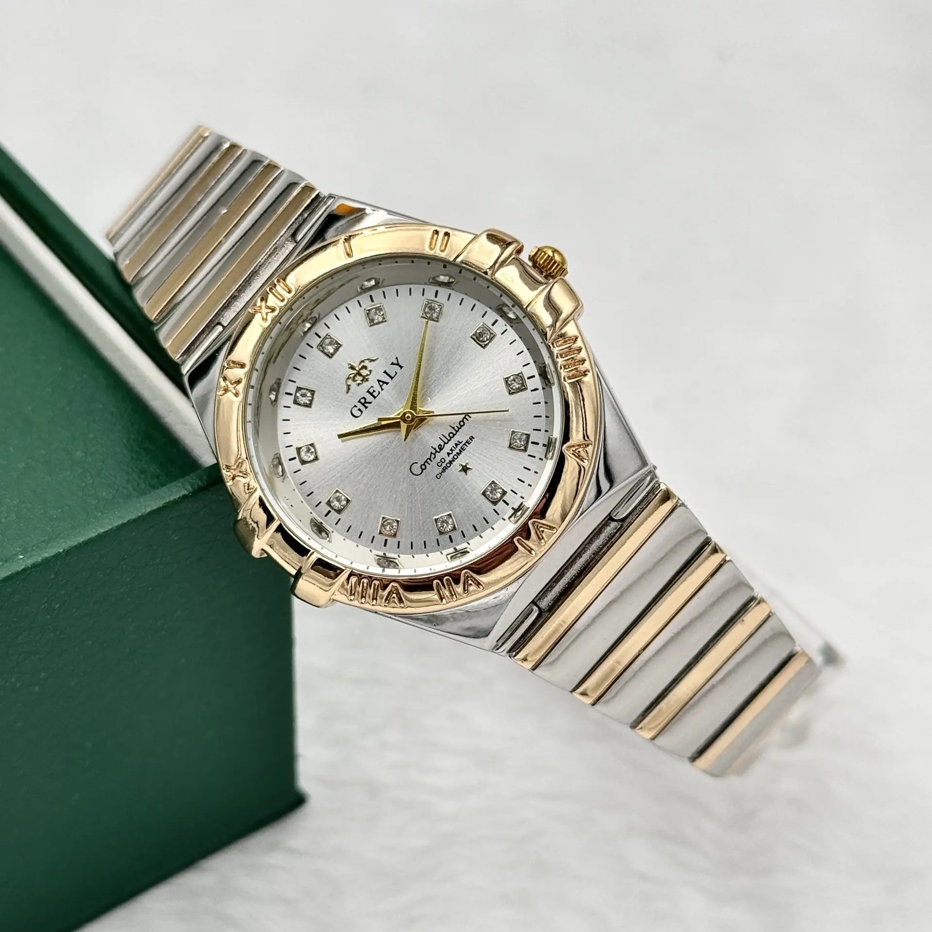 Gold Cross-Border Waterproof Couple's Watch with Temu Steel Band — feature 5