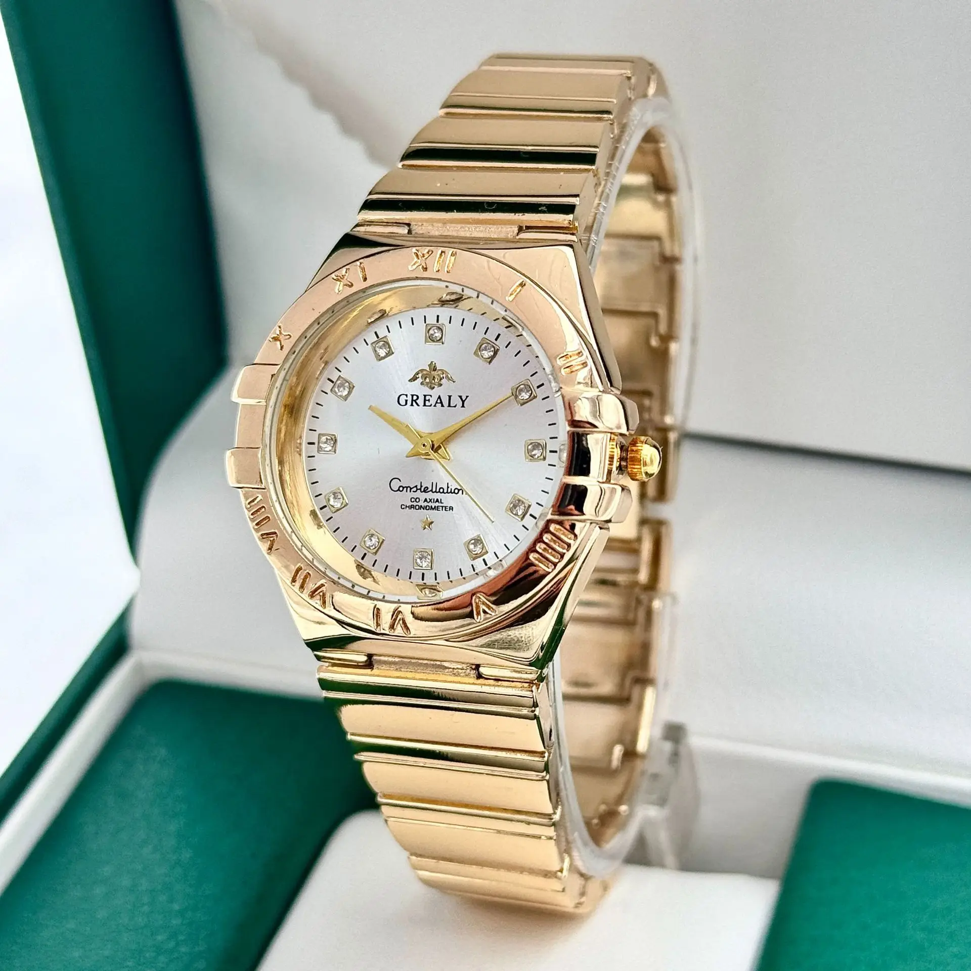 Gold Cross-Border Waterproof Couple's Watch with Temu Steel Band — feature 9