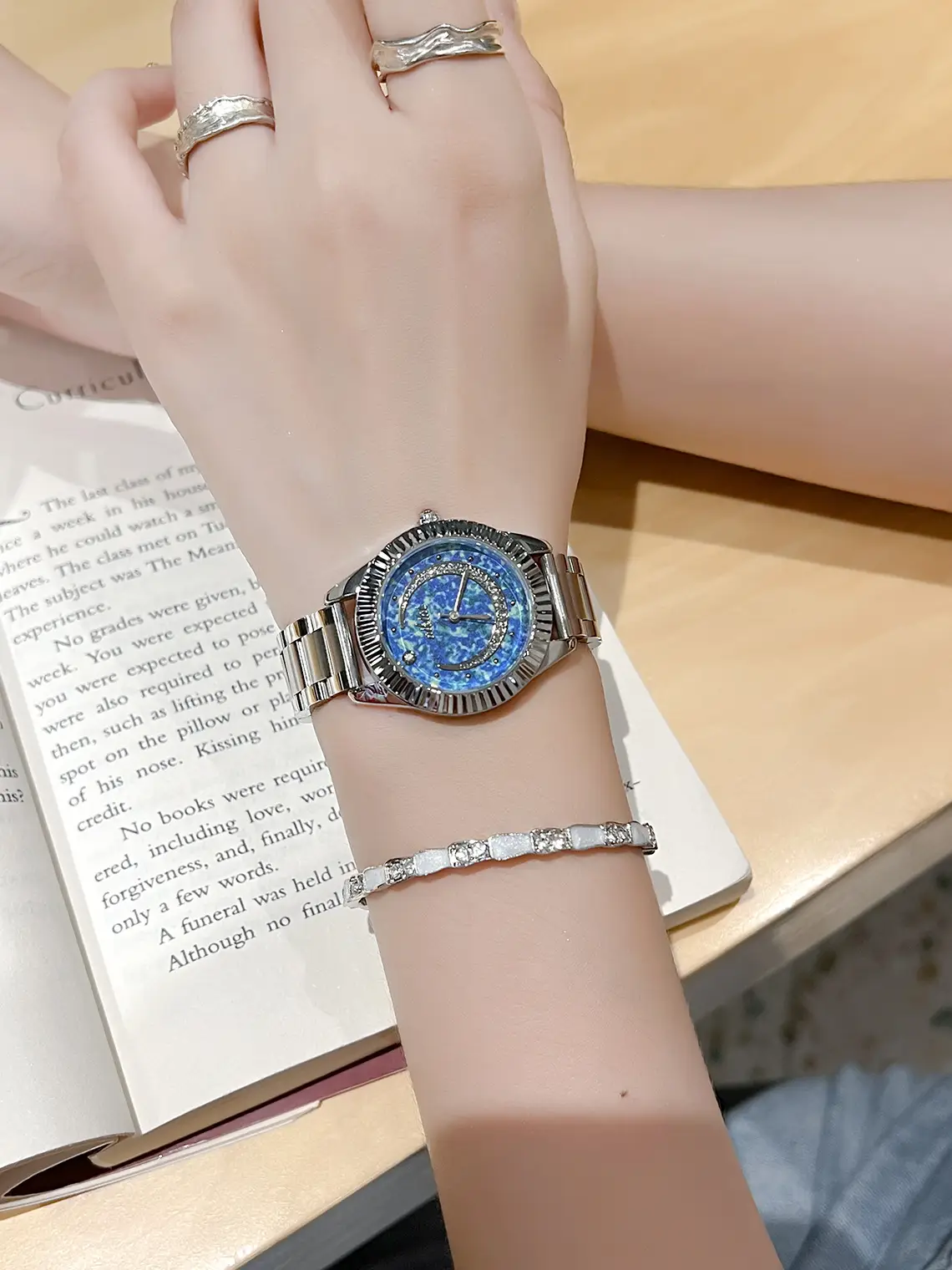 Women's Blue Starry Sky Moon Watch with Crystal Dial — feature 6