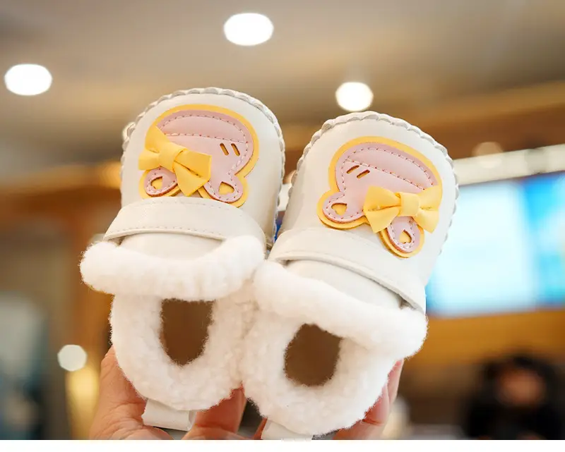 Baby Winter Fleece Slippers Cream Yellow 0-1Yr — feature 6