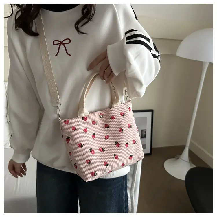 Large Capacity Ethnic Crossbody Bag Women 2024 New Canvas Commuter — feature 14