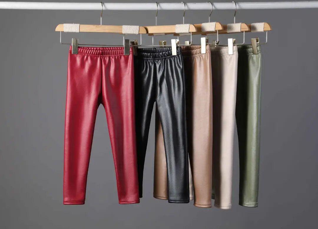 Children's imitation leather pants autumn and winter new children's fleece-lined warm pants girls one velvet slim pants factory direct sales — feature 3