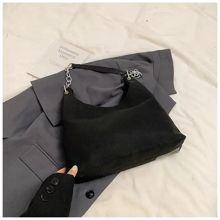 Frosted Shoulder Bag Women Retro Chain Armpit Bag — feature 21