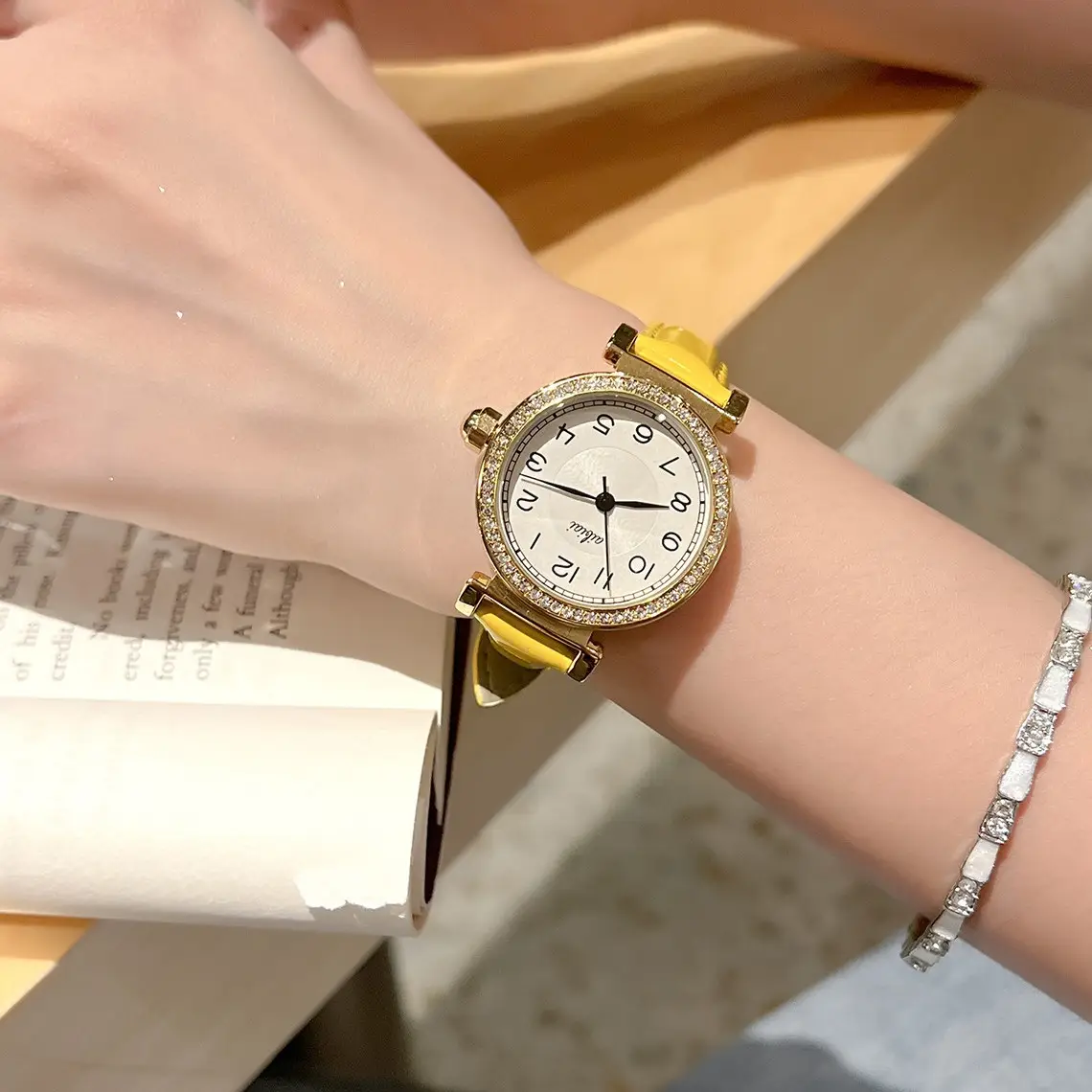 Vintage Women's Quartz Watch with Yellow Leather Band - Image 5
