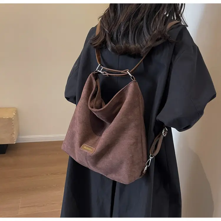 Black Retro Commuter Tote Bag Women 2024 — feature 11