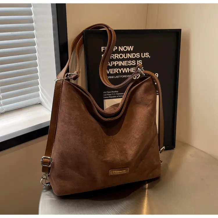Black Retro Commuter Tote Bag Women 2024 — feature 27