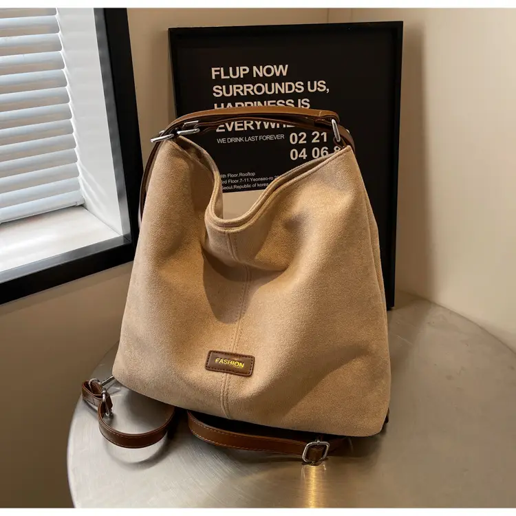 Black Retro Commuter Tote Bag Women 2024 — feature 31