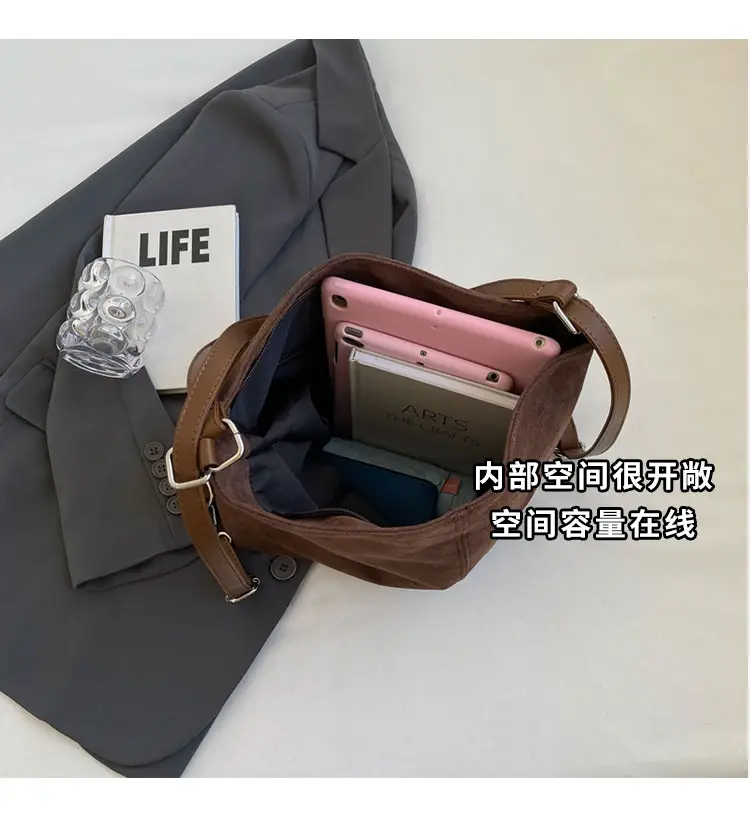 Black Retro Commuter Tote Bag Women 2024 — feature 7