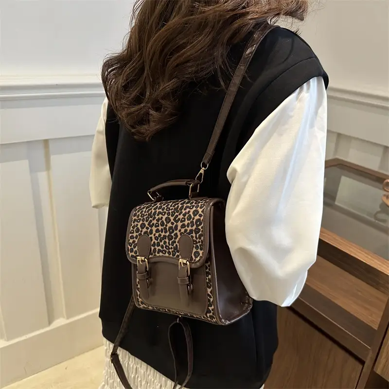 Leopard Print Shoulder Bag for Women Autumn Winter College Style - Image 5