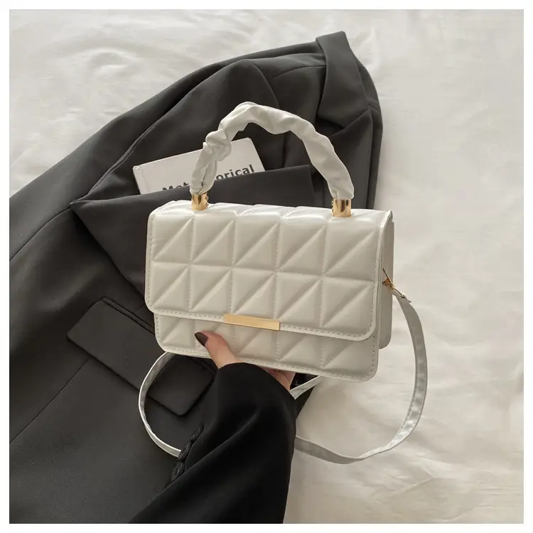 Women Rhombic Quilted Handbag White Black Shoulder Crossbody