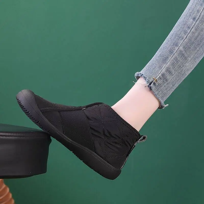 2025 Winter Fleece Lined Snow Boots for Women — feature 10