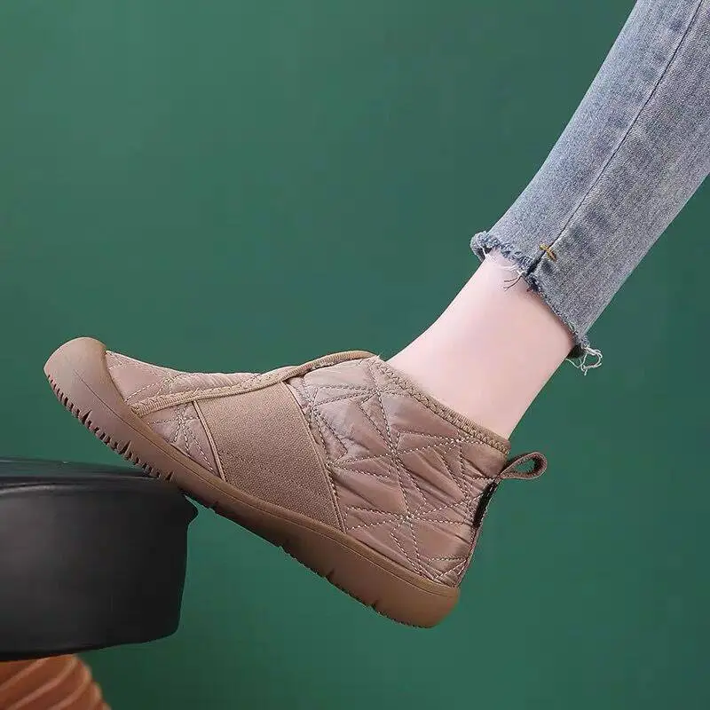 2025 Winter Fleece Lined Snow Boots for Women — feature 9