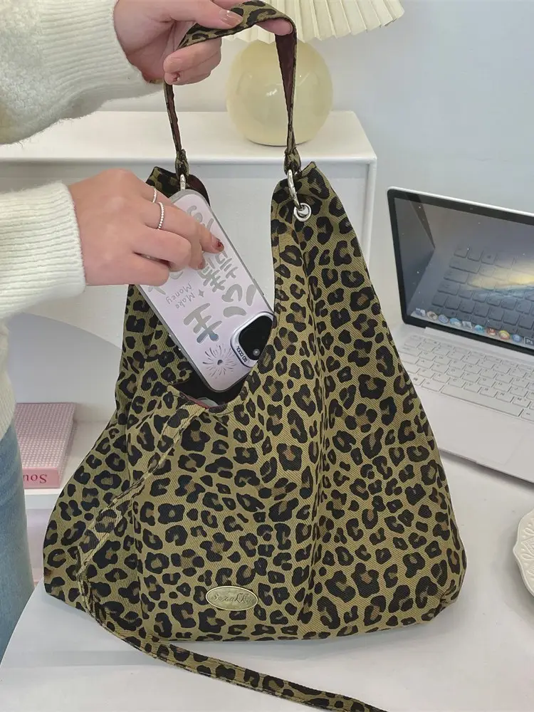 Leopard Print Large Capacity Women's Canvas Tote Bag