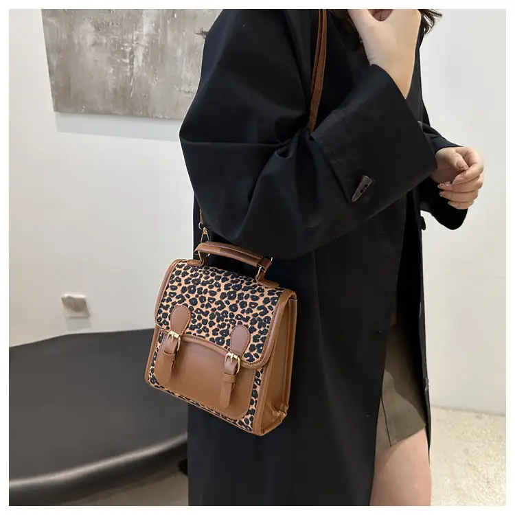 Leopard Print Shoulder Bag 2024 Korean Style — feature 10