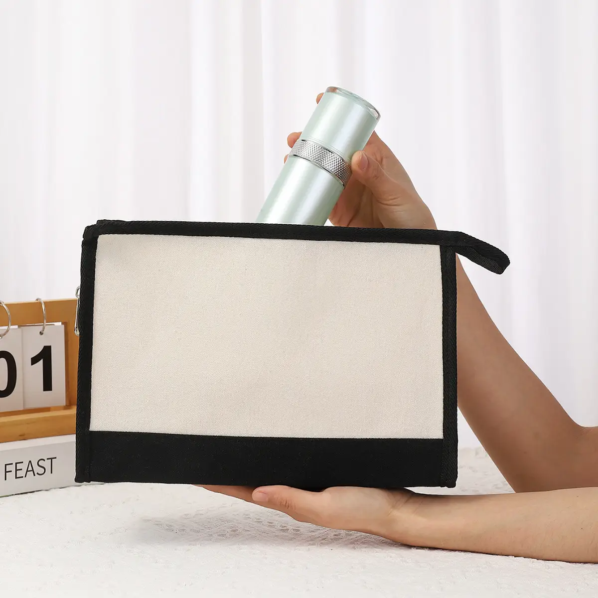 Canvas Shoulder Bag & Cosmetic Case Set Yellow — feature 5