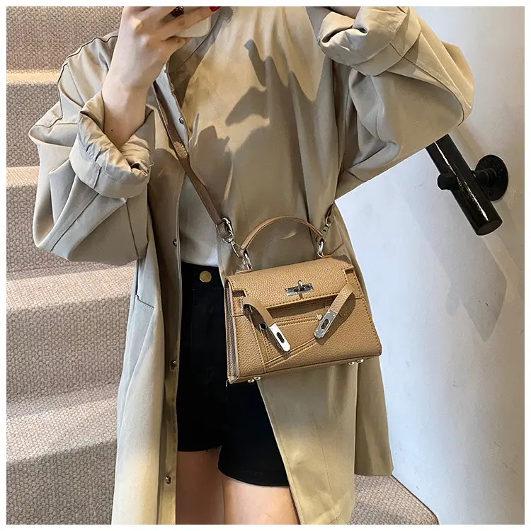 Women's Maroon Leather Shoulder Bag 2024 New Style — feature 25