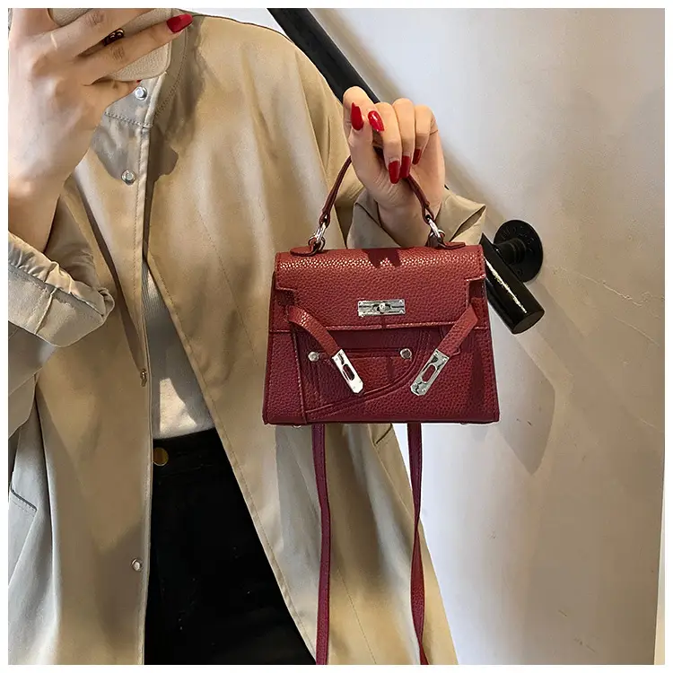 Women's Maroon Leather Shoulder Bag 2024 New Style — feature 32