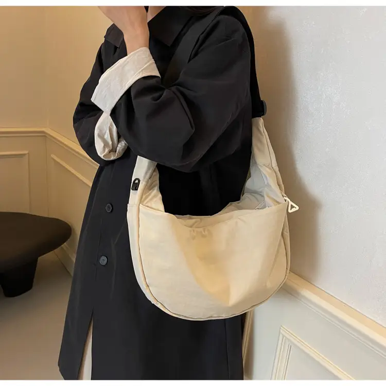 Women's Casual Crossbody Bag Large Capacity Nylon Cloth 2024 — feature 30