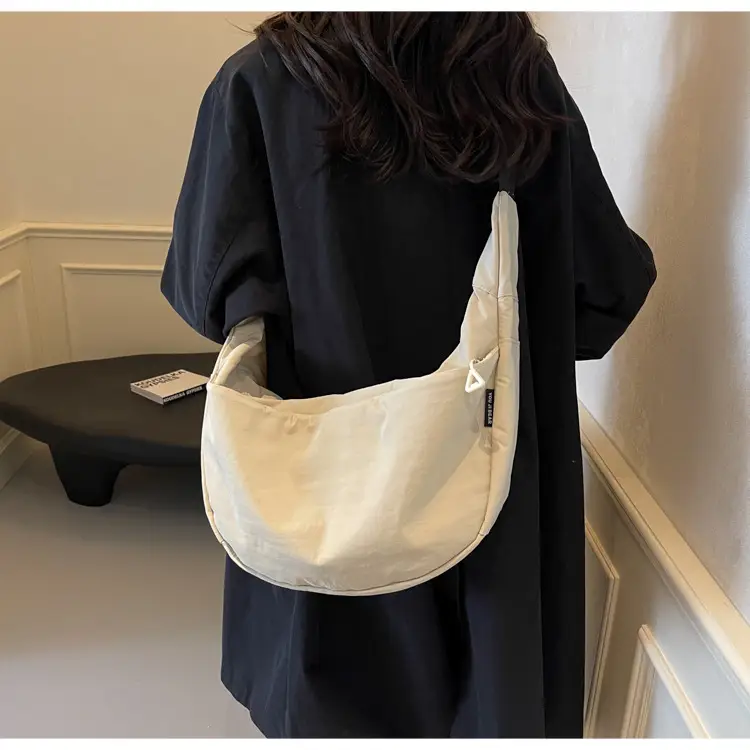 Women's Casual Crossbody Bag Large Capacity Nylon Cloth 2024 — feature 31