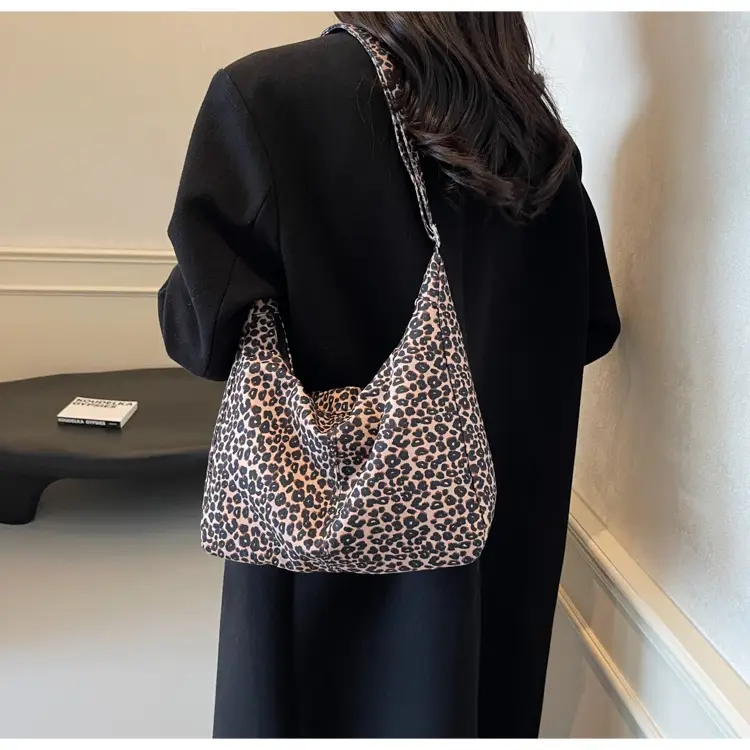 Leopard Print Velvet Shoulder Bag Large Capacity — feature 14