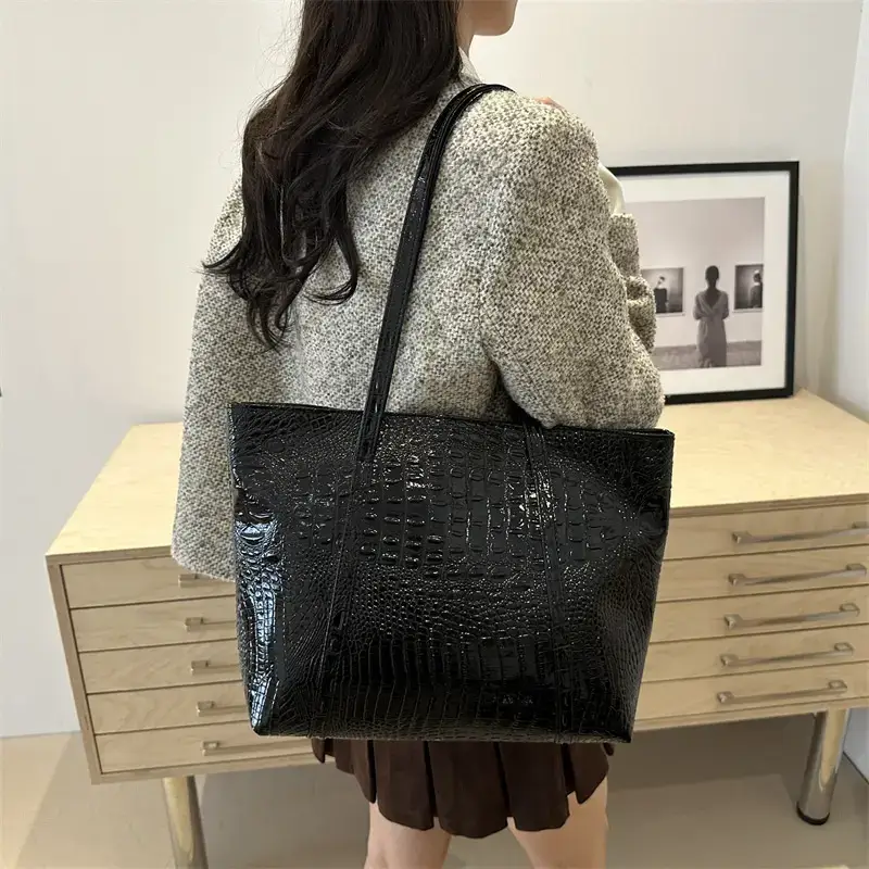 2024 Fashion Large Crocodile Tote Bag Patent Leather Women - Image 7