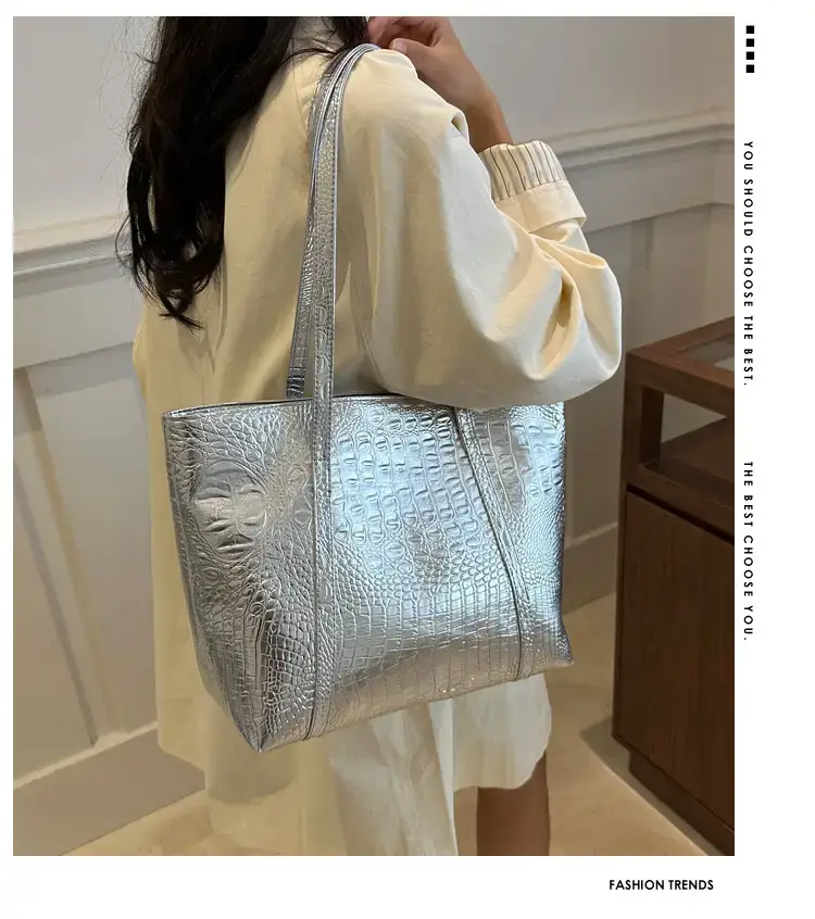 2024 Fashion Large Crocodile Tote Bag Patent Leather Women — feature 1