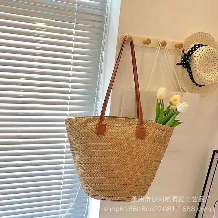 Women Straw Shoulder Bag Large Capacity Beach Commute — feature 1
