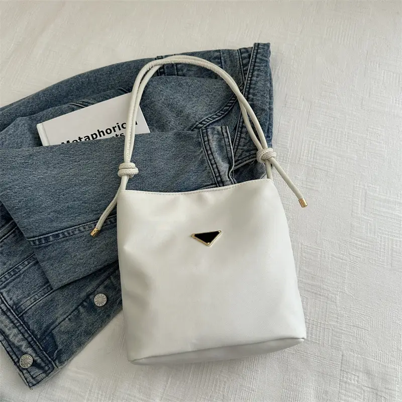 White Korean Style Shoulder Bag for Women - Image 2