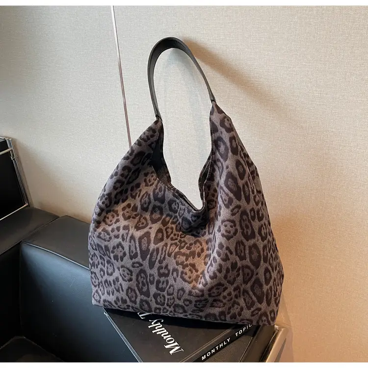 Leopard Print Large Cap Bag Women Retro Texture Shoulder — feature 13