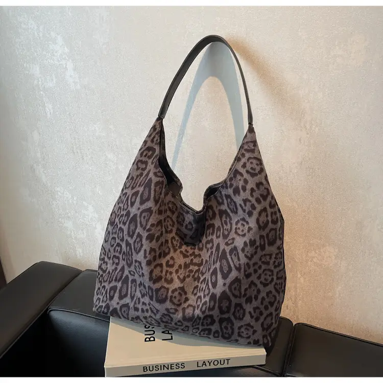 Leopard Print Large Cap Bag Women Retro Texture Shoulder — feature 14