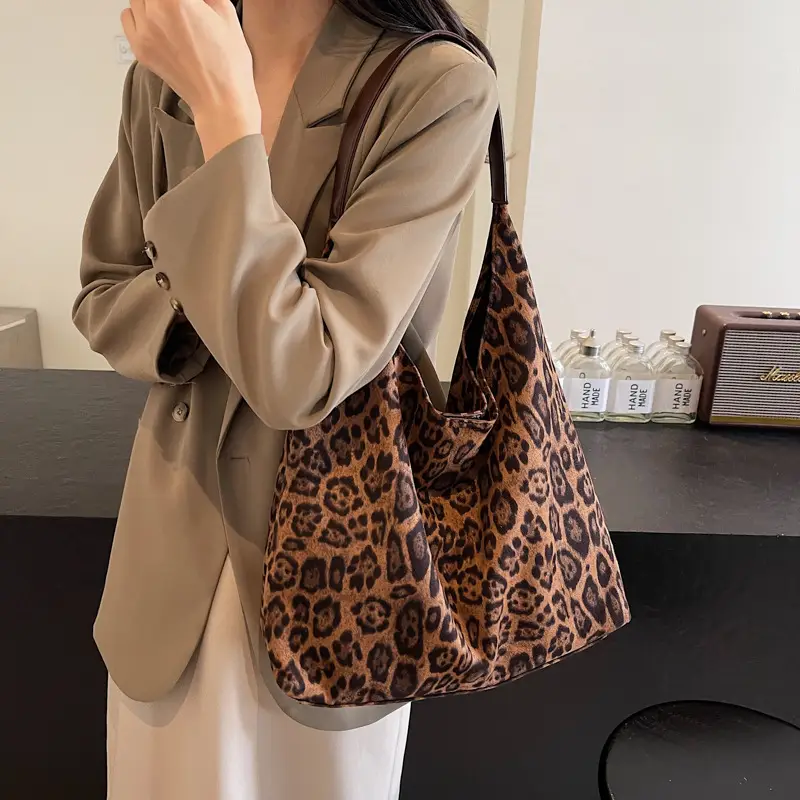 Leopard Print Large Cap Bag Women Retro Texture Shoulder - Image 2