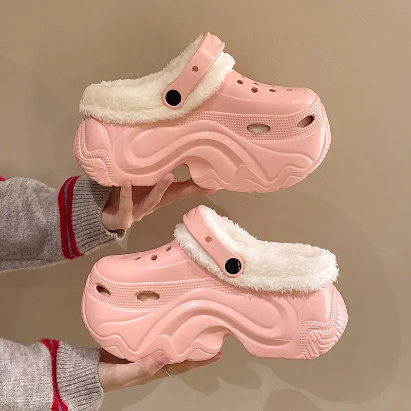 Winter Super Thick fleece-lined Thick-soled Women's High Heel Cotton Hole Shoes Cartoon Indoor and Outdoor Two-wear Slip-on Cotton Slippers