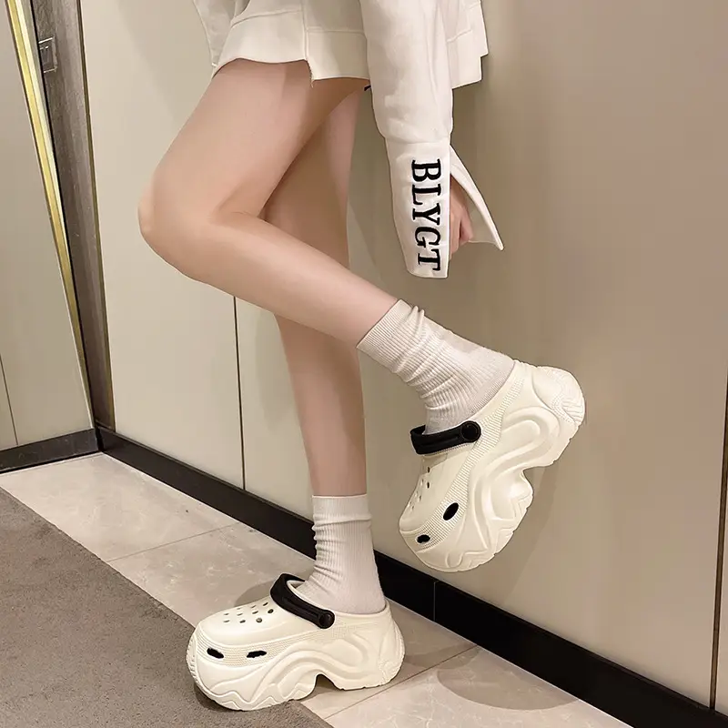 Winter Super Thick fleece-lined Thick-soled Women's High Heel Cotton Hole Shoes Cartoon Indoor and Outdoor Two-wear Slip-on Cotton Slippers
