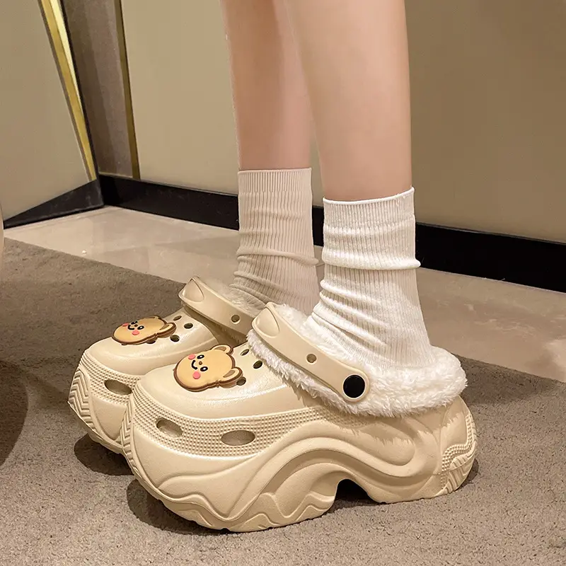 Winter Super Thick fleece-lined Thick-soled Women's High Heel Cotton Hole Shoes Cartoon Indoor and Outdoor Two-wear Slip-on Cotton Slippers