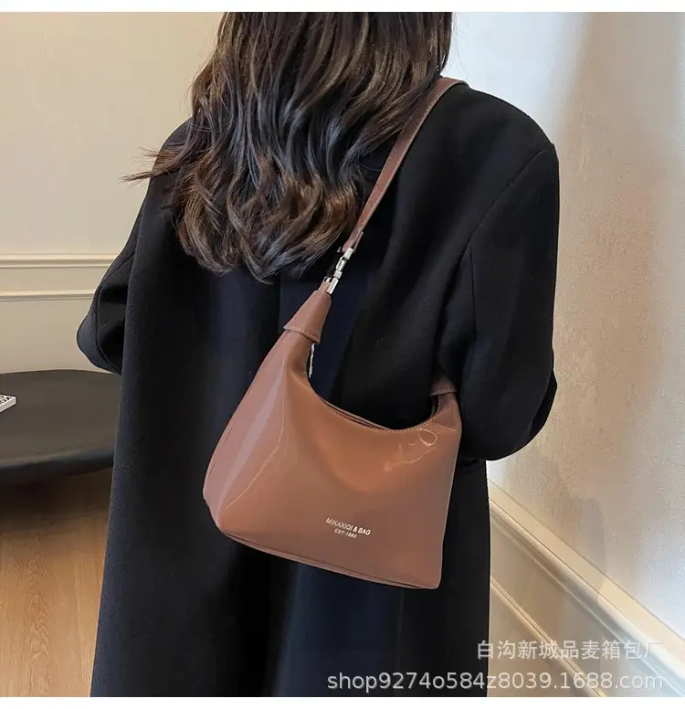 Korean Style Black Shoulder Crossbody Bag 2026 — feature 12
