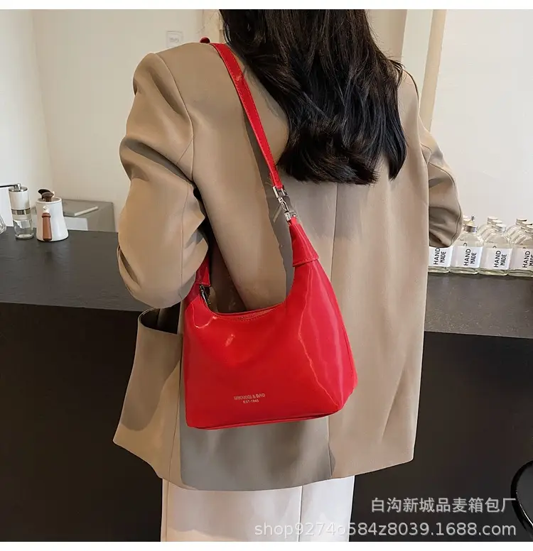 Korean Style Black Shoulder Crossbody Bag 2026 — feature 19