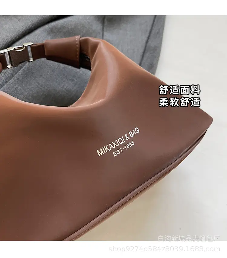 Korean Style Black Shoulder Crossbody Bag 2026 — feature 2
