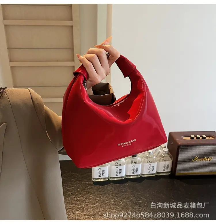 Korean Style Black Shoulder Crossbody Bag 2026 — feature 22