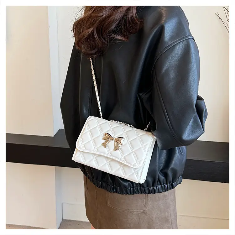 Women's Rhombic Chain Shoulder Bag Tan 2024 — feature 5