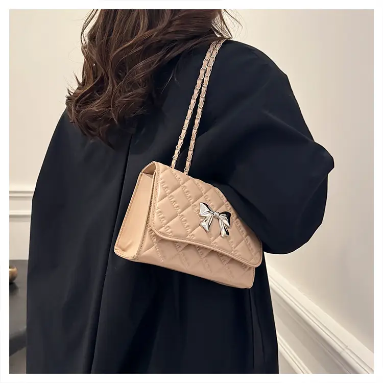 Women's Rhombic Chain Shoulder Bag Tan 2024 — feature 9