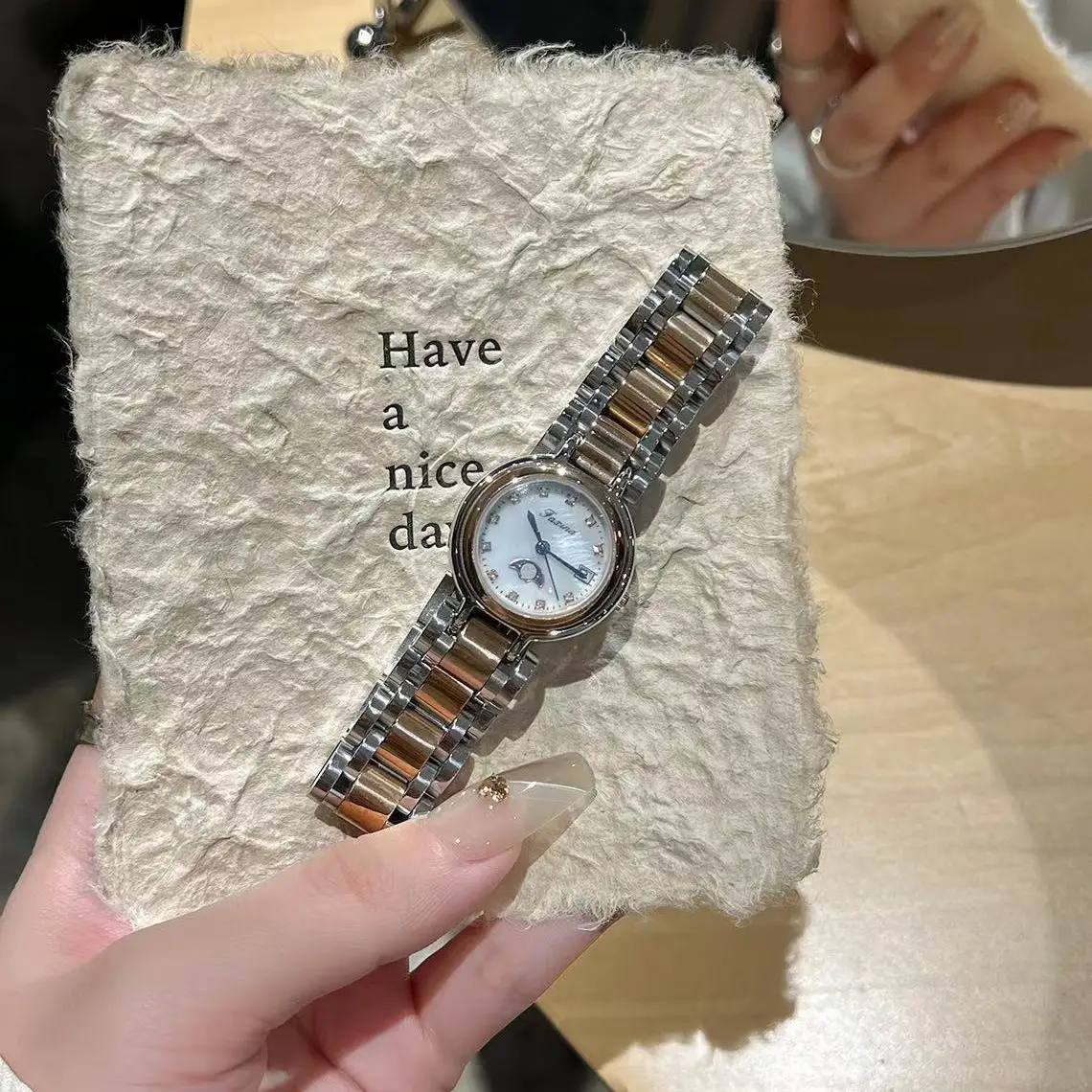 Ladies Watch Gold Plated Heart Movement Stainless Steel Band - Image 3